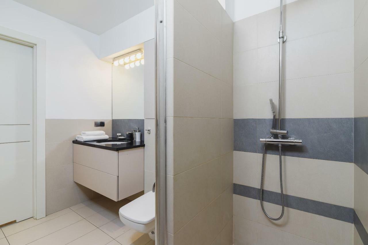 Apartments Cracow Miodowa By Renters Krasków Dış mekan fotoğraf